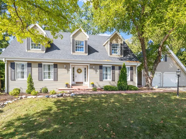 728 Stonebridge Rd, Frankfort, IL 60423