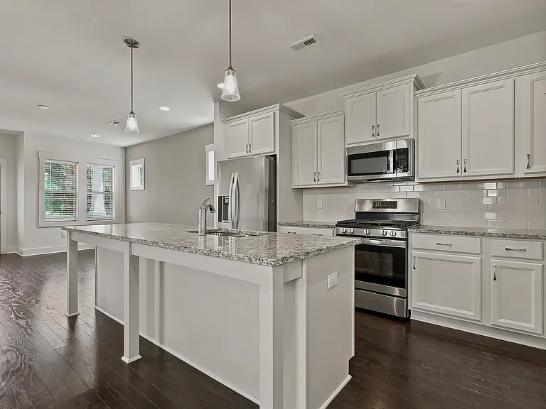6260 Taylor Rd — Photo 24