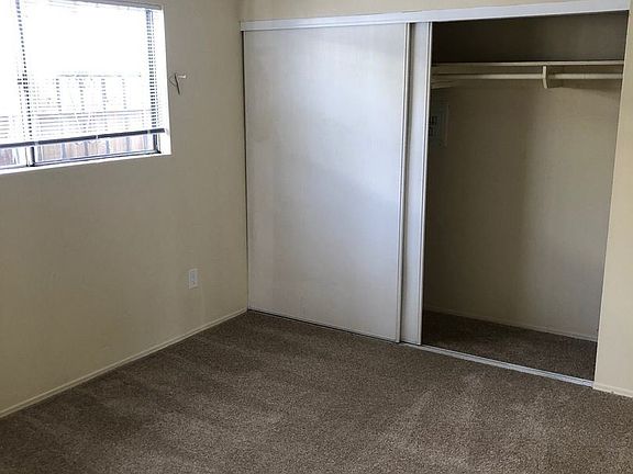 4th image of 4085 37th St APT 1