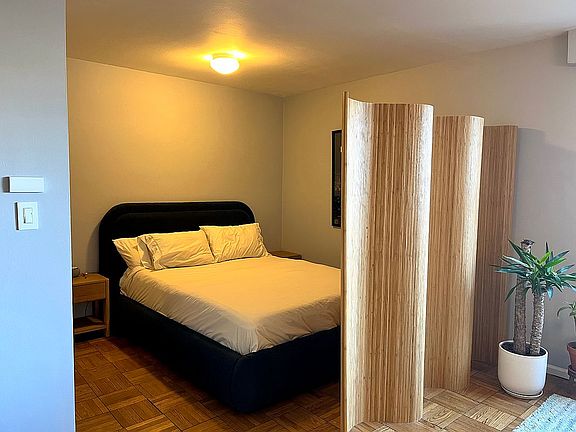 5th image of 205 3rd Ave APT 9-V