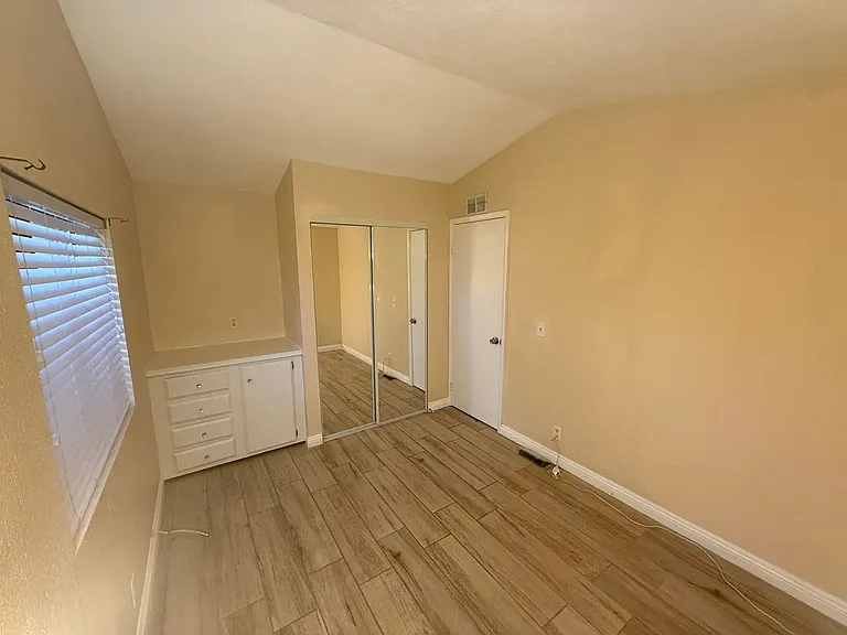 5533 Wheatfield Dr — Photo 21