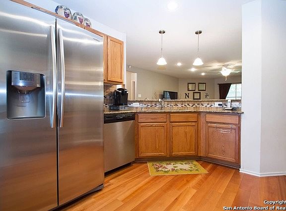 3rd image of 15023 Kamary Ln