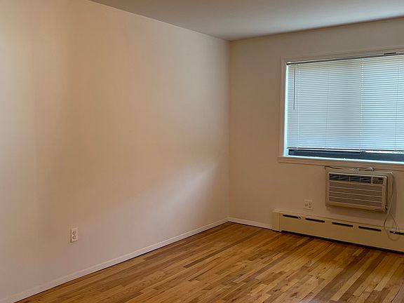 5th image of 3922 212th St #2