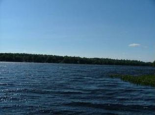 24 Hideaway Ln, Falmouth, ME 04105