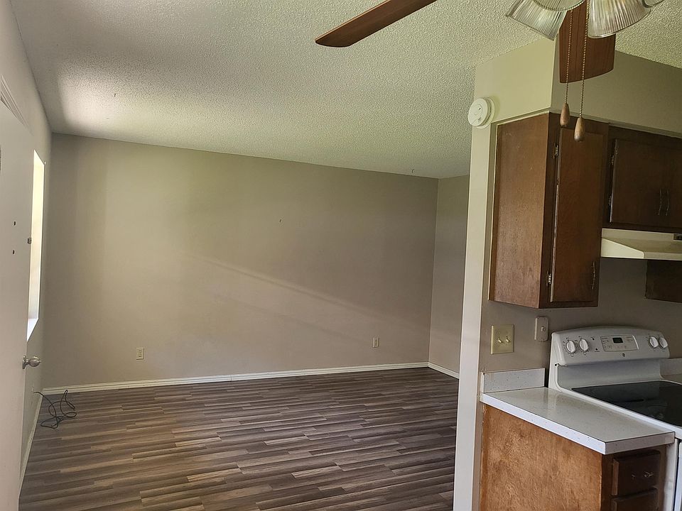 1st image of 405 S Fulton St #10710442
