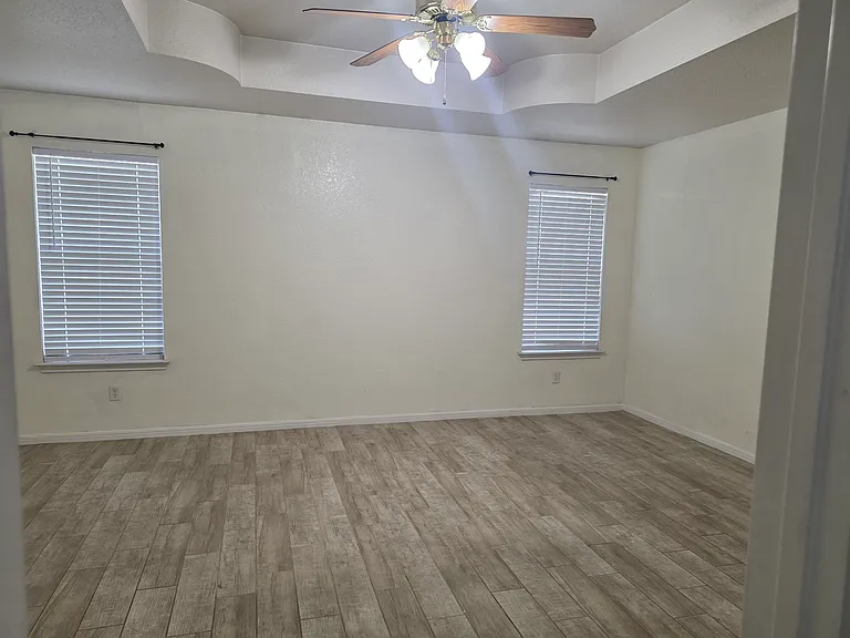 3805 Llano Estacado Ct — Photo 15