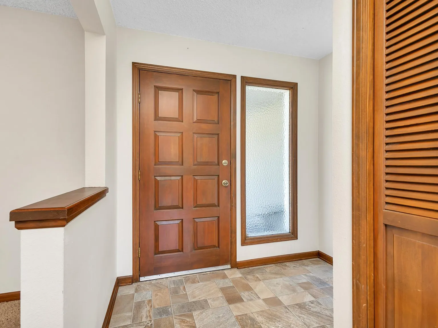 4 bed, 2764 sqft, $2,750 — Photo 3