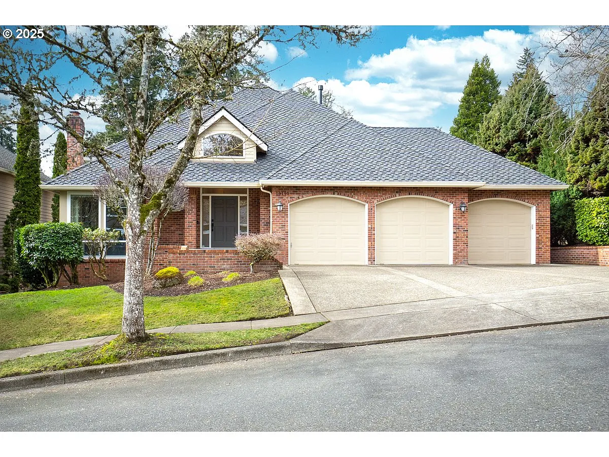 10195 SW Redwing Ter photo 1