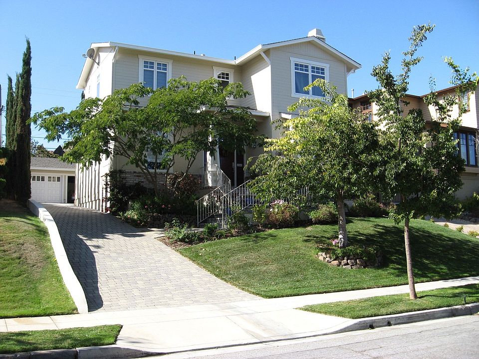 2nd image of 1349 Vancouver Ave