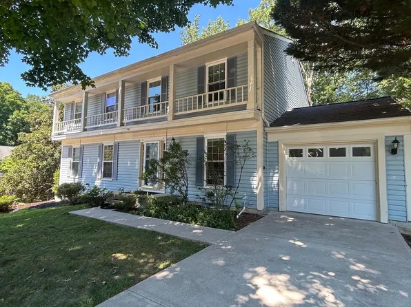 10603 Reeds Landing Cir, Burke, VA 22015