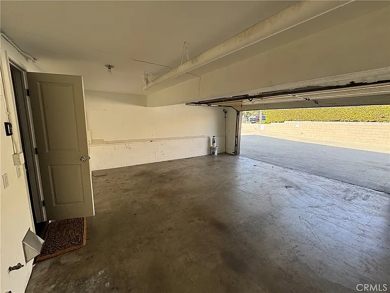 810 W Lambert Rd — Photo 24