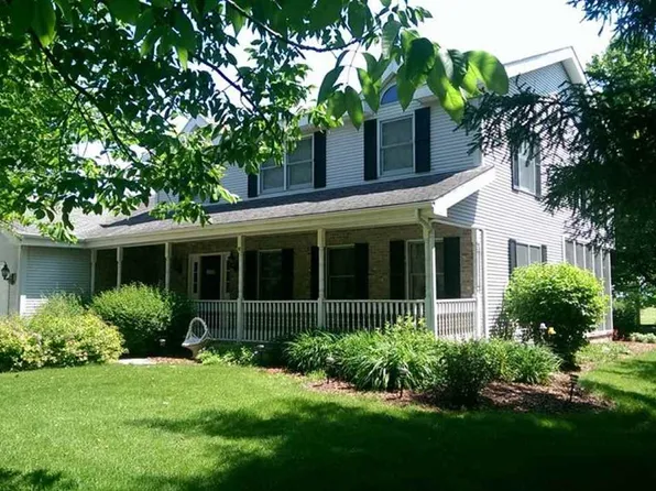 1312 Plum St, Tipton, IA 52772