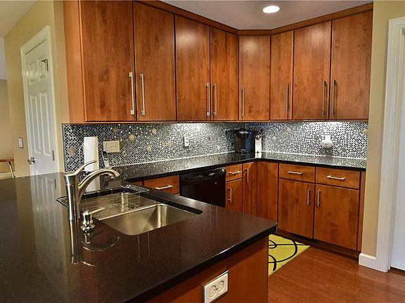 3rd image of 96 Westwind Dr NE