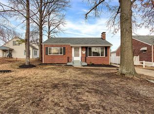 6337 Heege Rd, Saint Louis, MO 63123