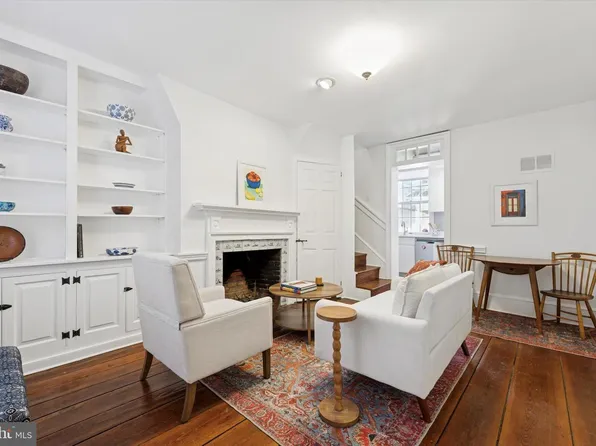 309 S American St, Philadelphia, PA 19106