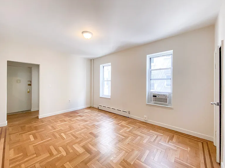 9031 Fort Hamilton Pkwy #4J — Photo 8