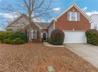 19 Ginger Gold Dr, Simpsonville, SC 29681