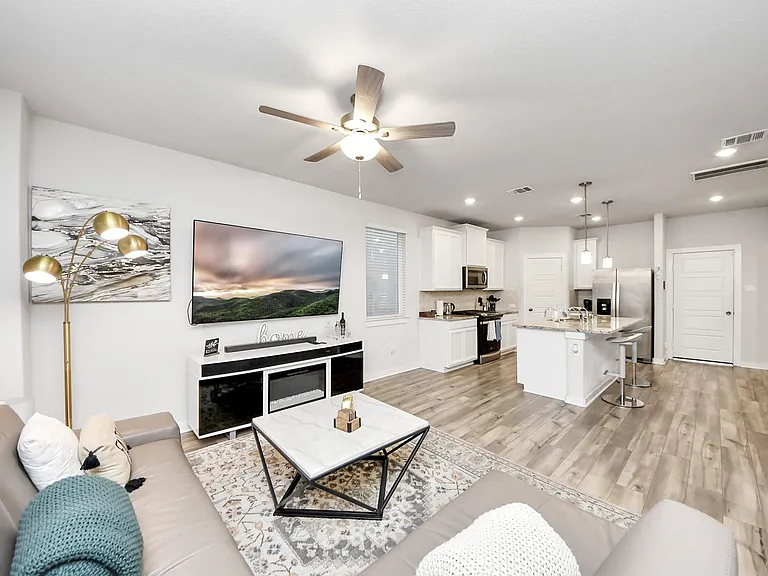 8207 Rising Stream Dr — Photo 9
