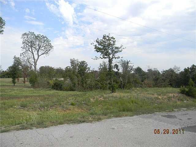 1st image of 15400 SE 71st St