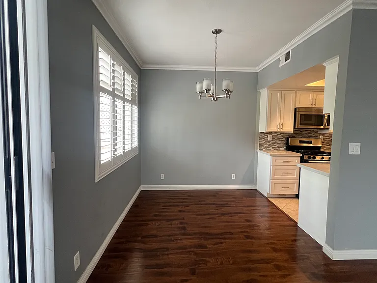 1663 Veteran Ave #105 — Photo 6
