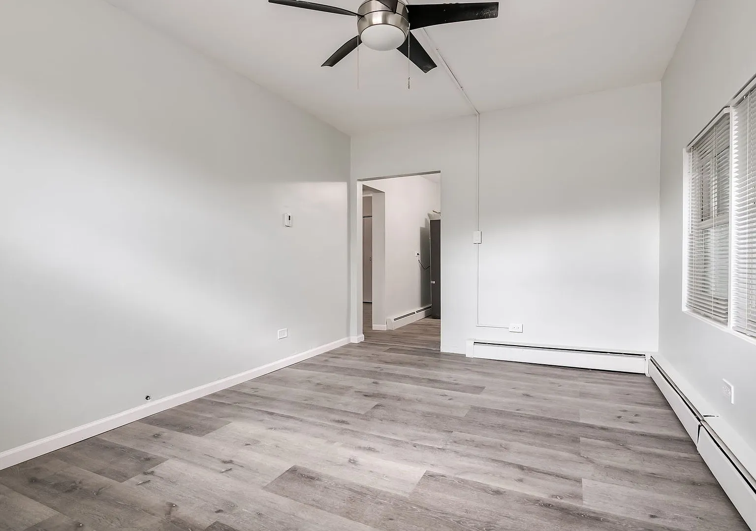 2 bed, 590 sqft, $2,000 — Photo 4