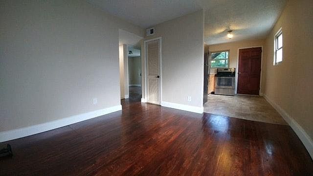 2nd image of 497 Gartrell St SE APT 4