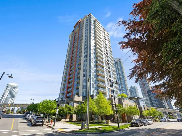 691 North Rd #2108, Coquitlam, BC V3J 0H9