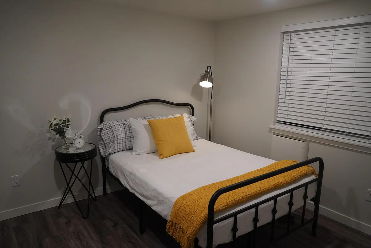 Bedroom - 1660 Bishop Rd