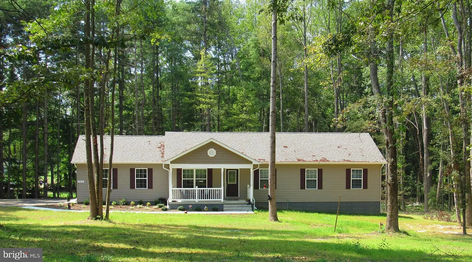 39555 Jacobs Ln photo 1