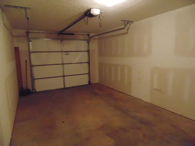 648 Stowe Ct #1 — Photo 24