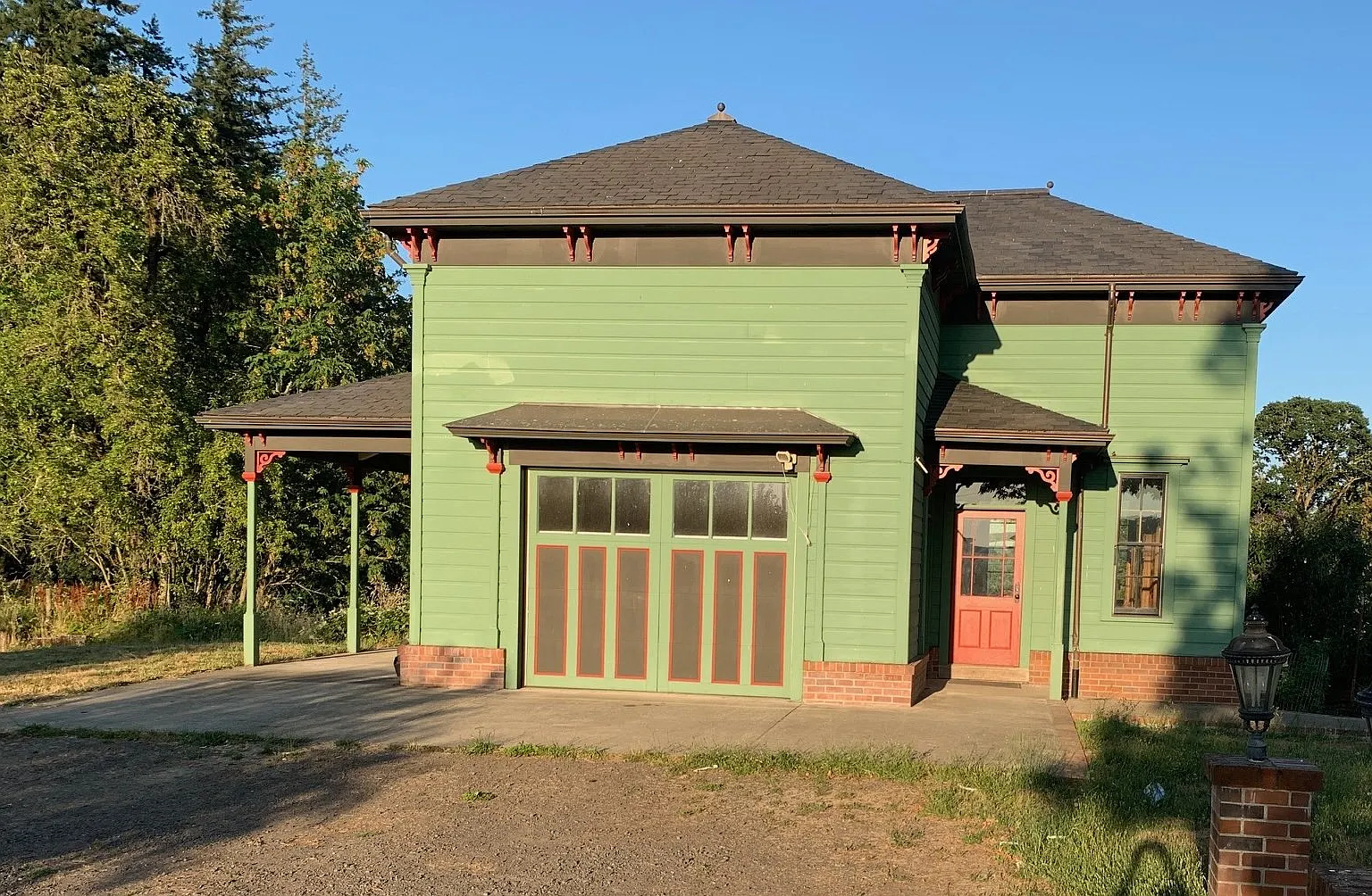Beautiful Carriage House Surrounded Farmland--Dayton, OR — Photo 2