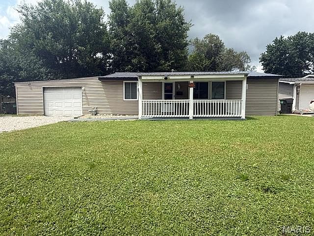 1st image of 2133 Robert Ave
