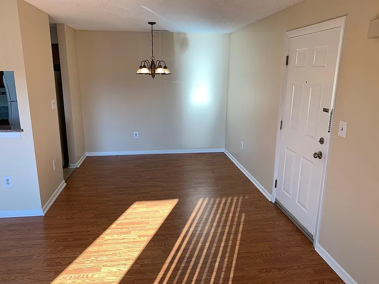 1006 Ravens Crest Dr — Photo 7