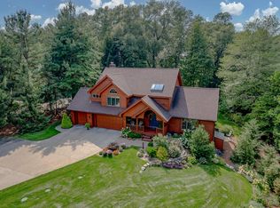 2465 Cross Country Dr, Kalamazoo, MI 49009