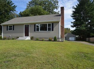99 Gill St, Colchester, CT 06415