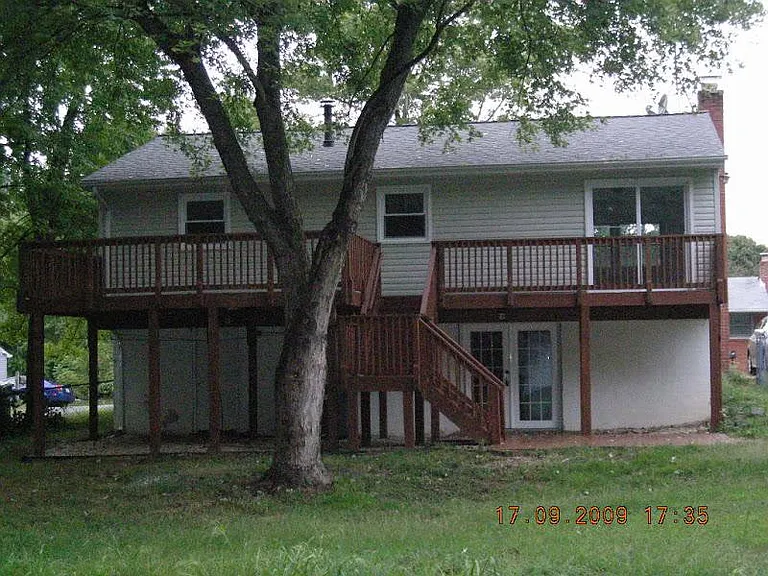 4419 Kentmore Dr — Photo 7