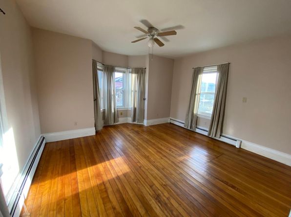 41 Mayhew St #A, Bristol, NH 03222