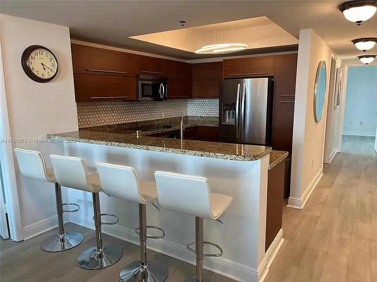 2681 N Flamingo Rd — Photo 3