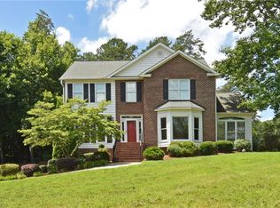 4150 Sewanee Dr, Winston Salem, NC 27106