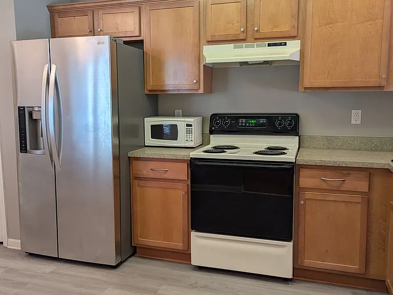 1866 N Kenwyck Dr — Photo 20
