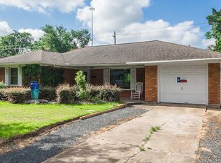 935 W 30th St, Houston, TX 77018