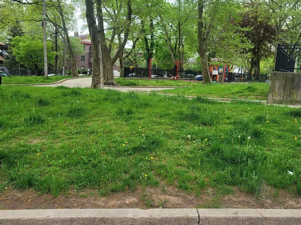 774 Grand Street image 39 of 40