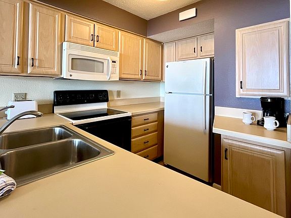 5th image of 9400 Shore Dr. #620