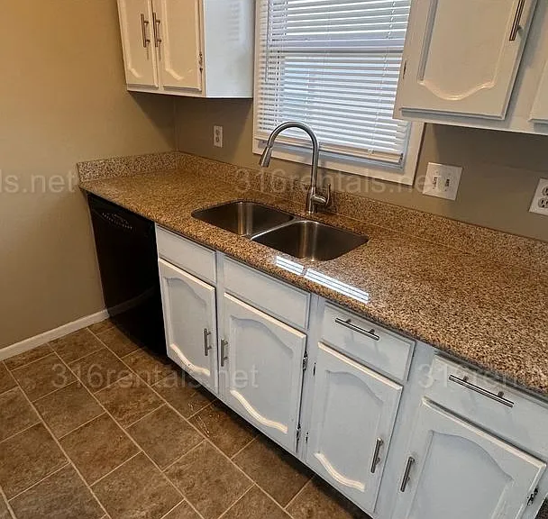 6716 W Par Ln #4 — Photo 10