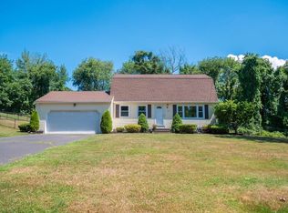 134 Bear Hole Rd, West Springfield, MA 01089