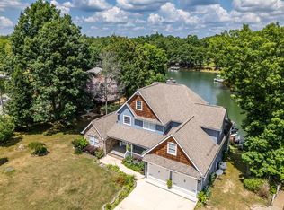 1036 Greenwood Dr, Jamestown, TN 38556