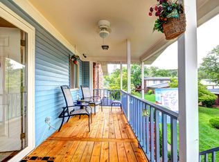 3115 Valleyside Ct, Louisville, KY 40214