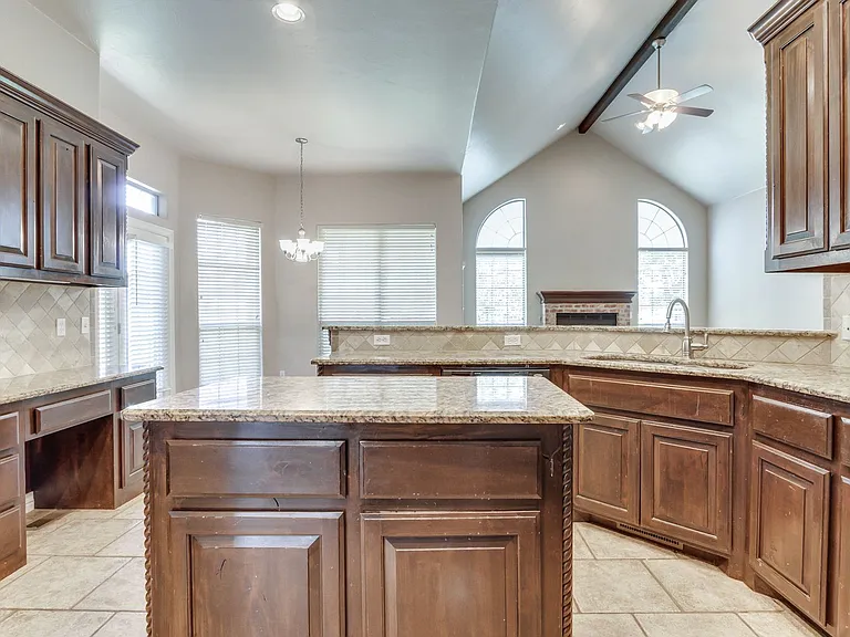 3341 Heritage Green Cir — Photo 21