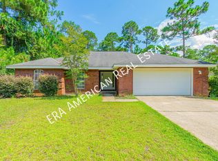 6648 Longview St, Navarre, FL 32566