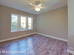 1311 W Addison St APT 3B, Chicago, IL 60613